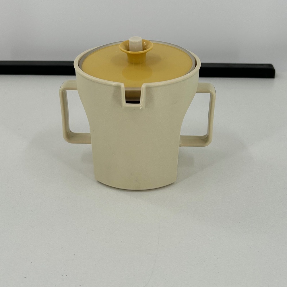 Vintage Tupperware Almond Cream Pitcher with Gold Push Button Lid 1415-7 USA